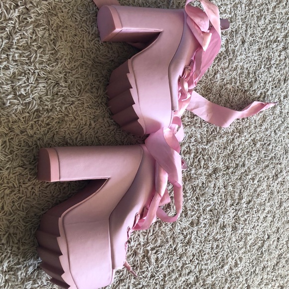 YRU Ballerina Platform Heels - Picture 2 of 5